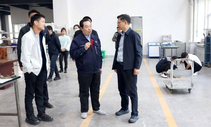 �������쵼������k8��������Ӯ��һ��������ҵ�ֳ����ж�������